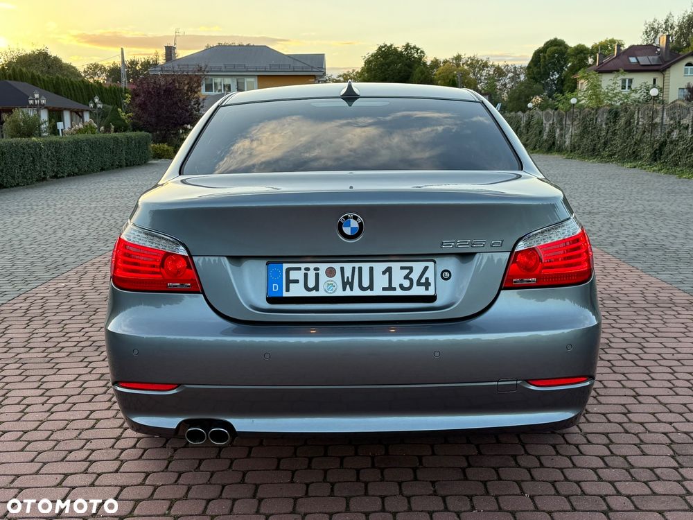 BMW Seria 5 525d Edition Lifestyle - 11