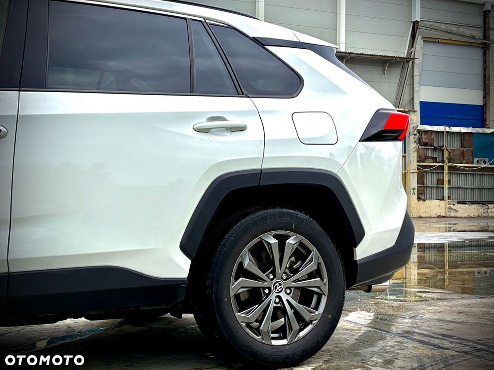 Toyota RAV4 - 7