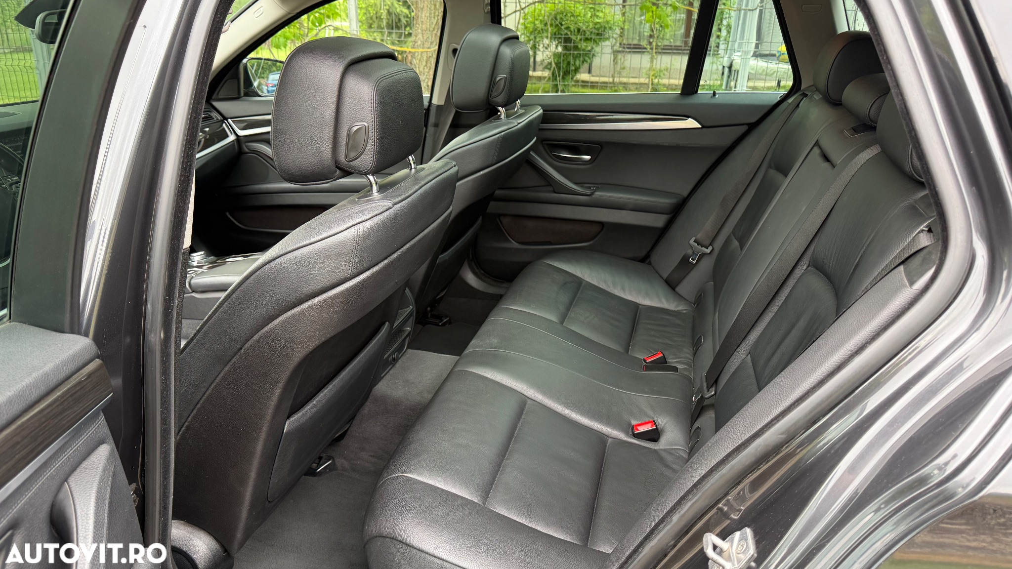 BMW Seria 5 520d Touring Aut. - 11