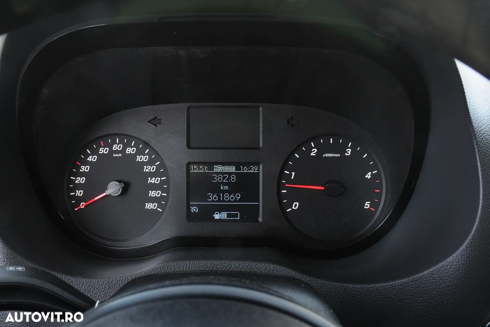 Mercedes-Benz Sprinter - 10