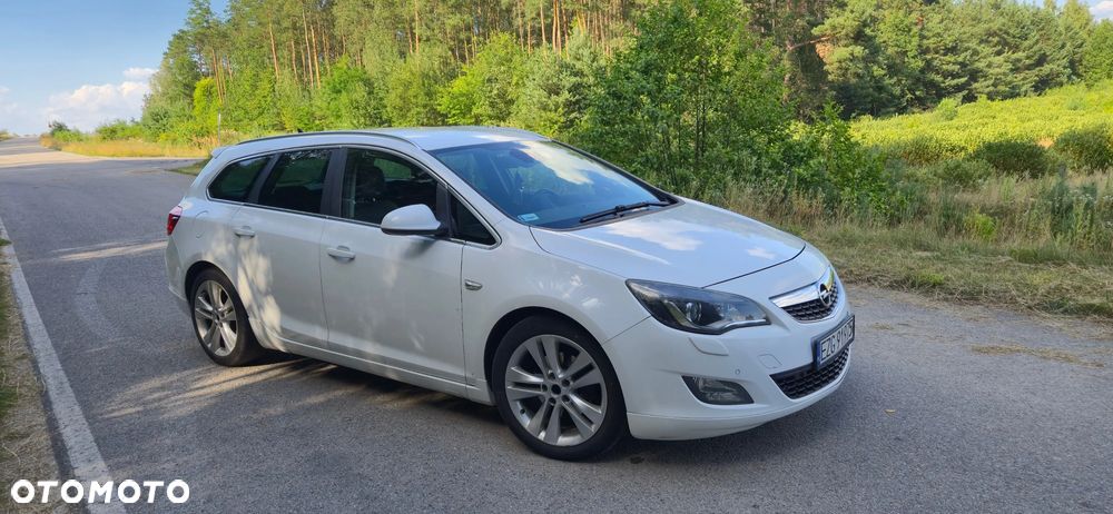 Opel Astra 2.0 CDTI DPF Cosmo - 4