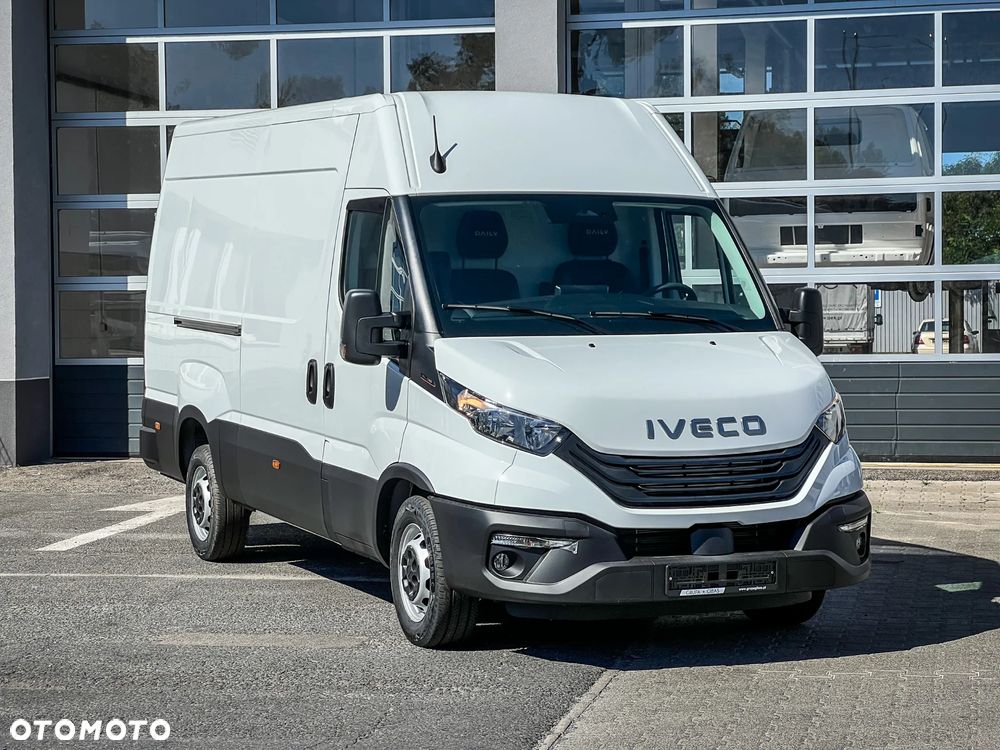 Iveco Daily 35S18H V - Furgon L3H2 silnik 3.0 180 KM Dostępny od ręki GSC Gorzów - 3