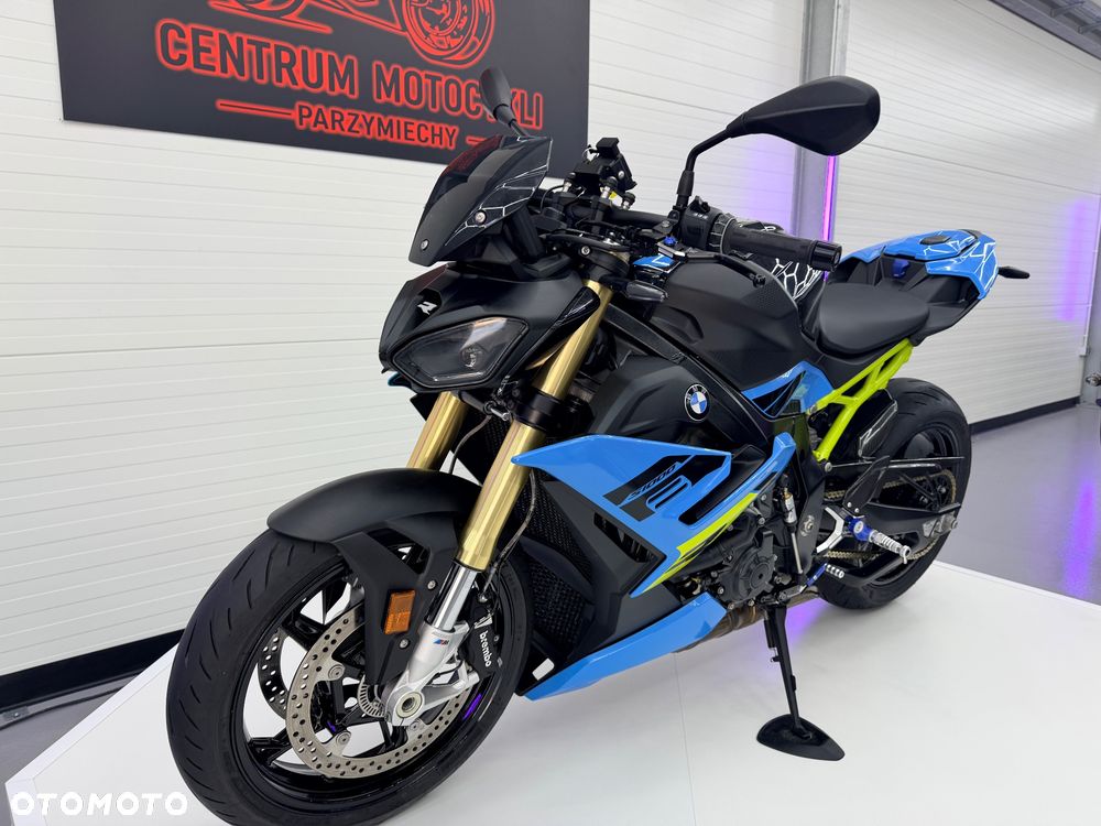 BMW R - 6