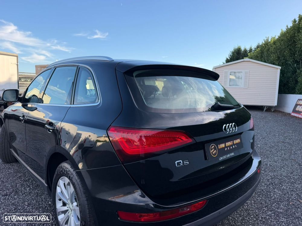 Audi Q5 2.0 TDi Business Line S-line - 25