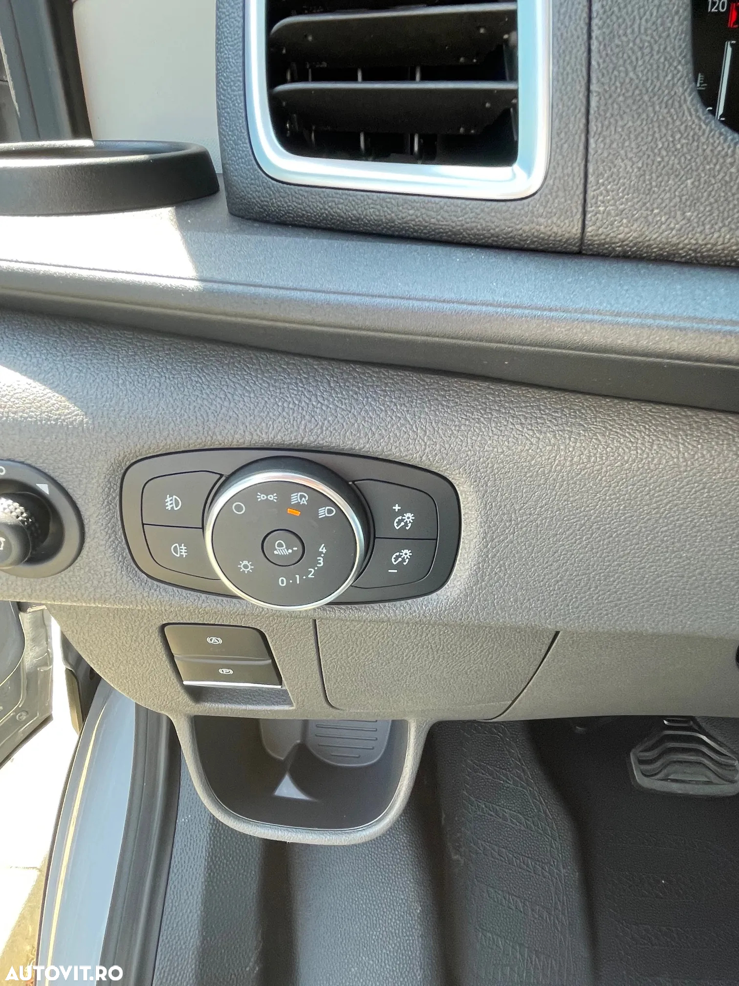 Ford Transit - 8