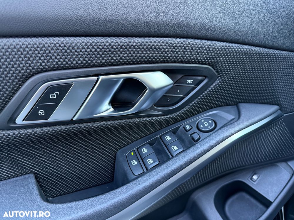 BMW Seria 3 330e xDrive Aut. Advantage - 15