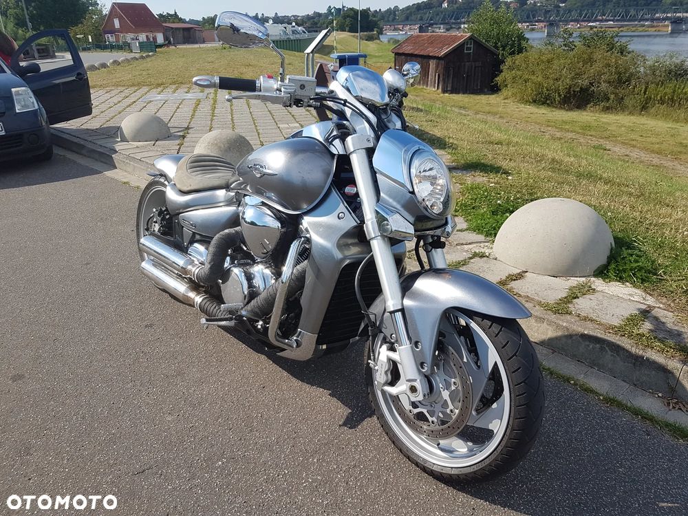 Suzuki Intruder - 4
