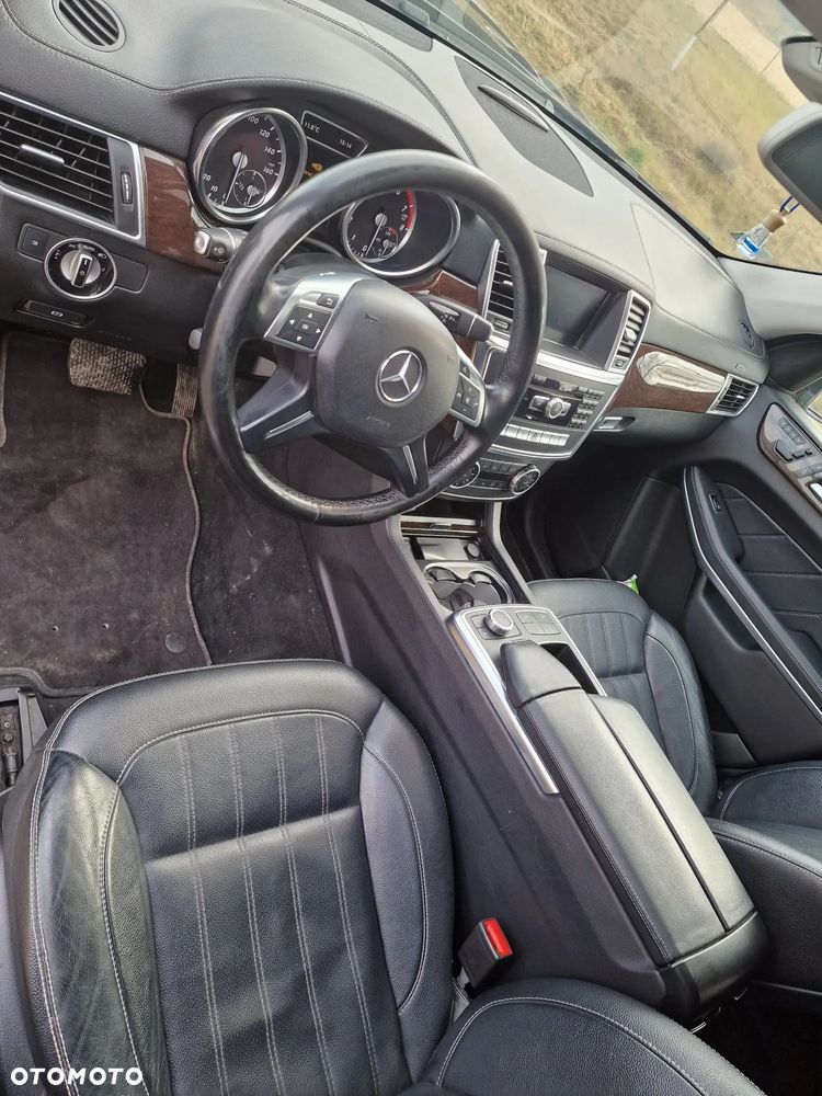 Mercedes-Benz GL 500 4Matic (BlueEFFICIENCY) 7G-TRONIC - 10