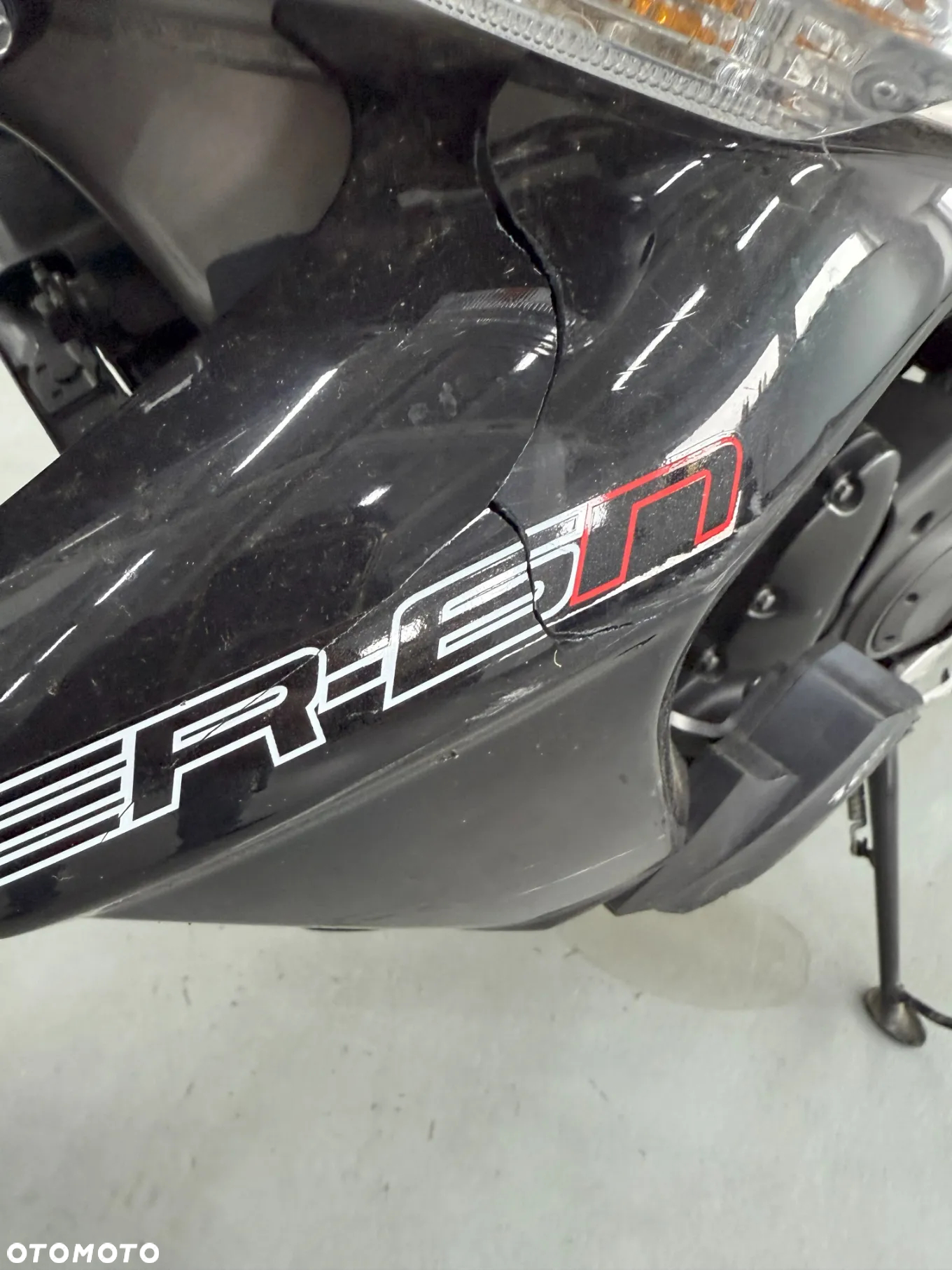 Kawasaki ER - 8