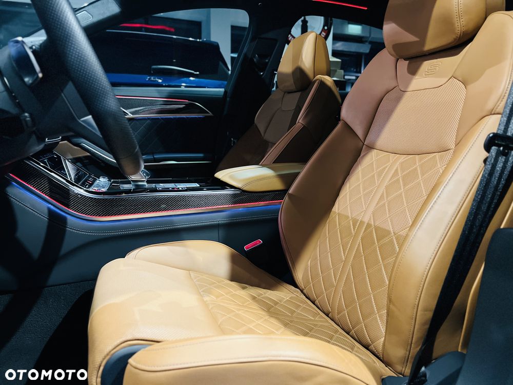 Audi S8 TFSI quattro tiptronic - 24
