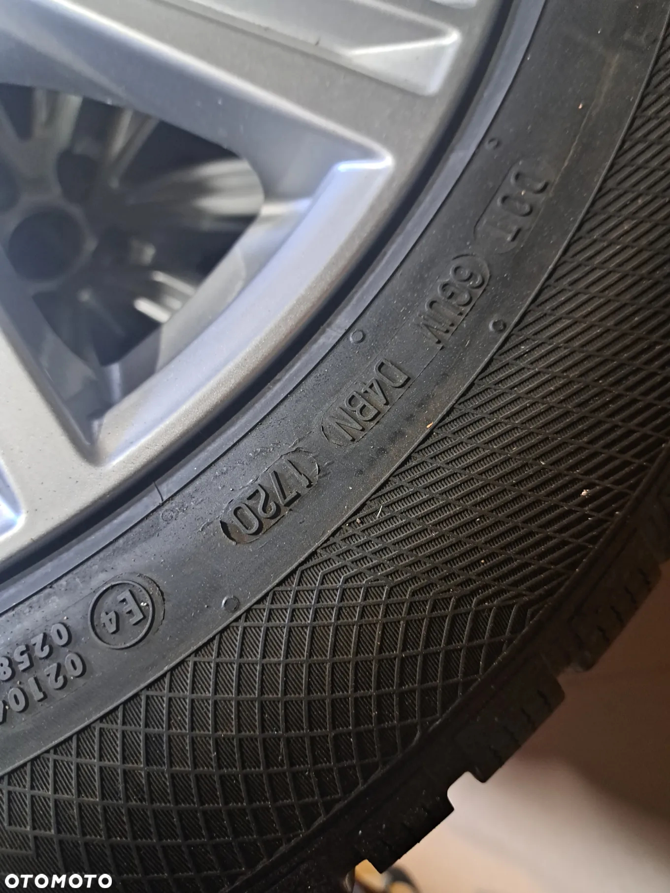 Koła zimowe Felgi Aluminiowe Audi Q8 20 Cali 265/50R20 111H XL 4M8601025T E-8.5Jx20H2 ET 20 DOT 1720 2020 Rok Continental WinterContact TS 850P 265/50R20 H XL 111H - 7