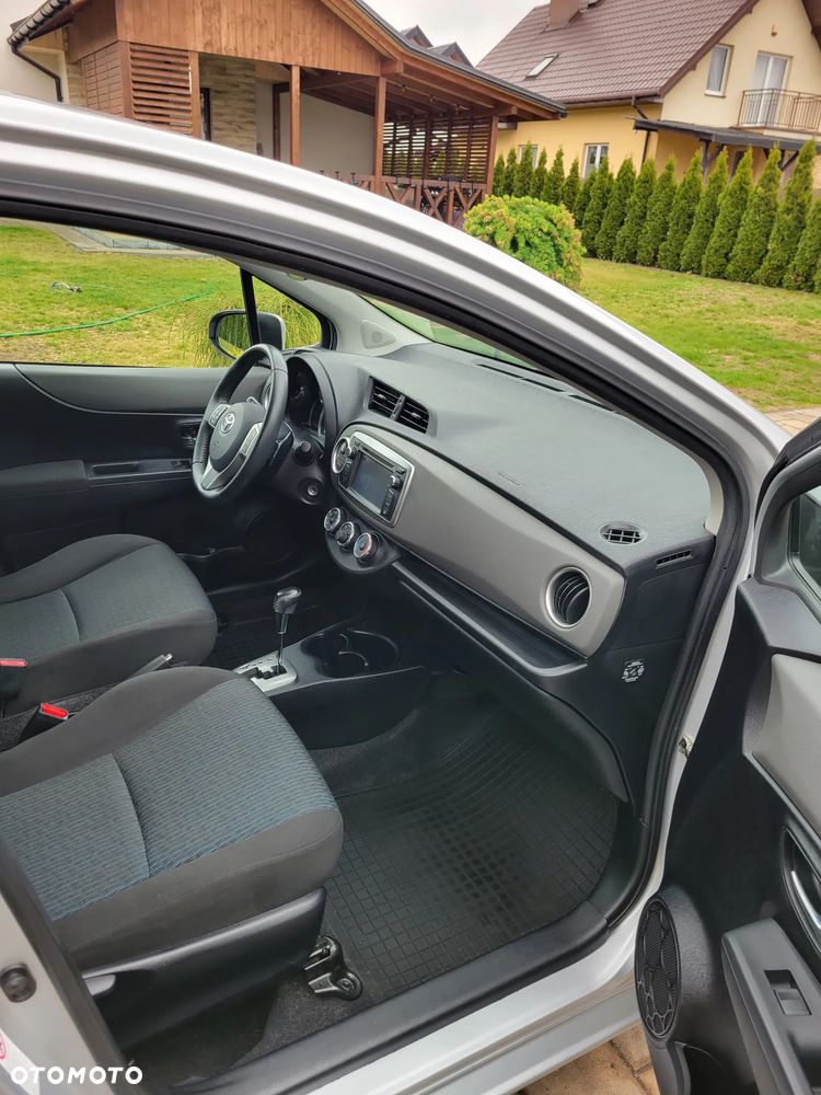 Toyota Yaris - 8