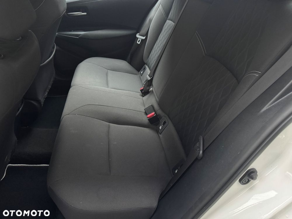 Toyota Corolla 1.8 Hybrid Comfort - 31