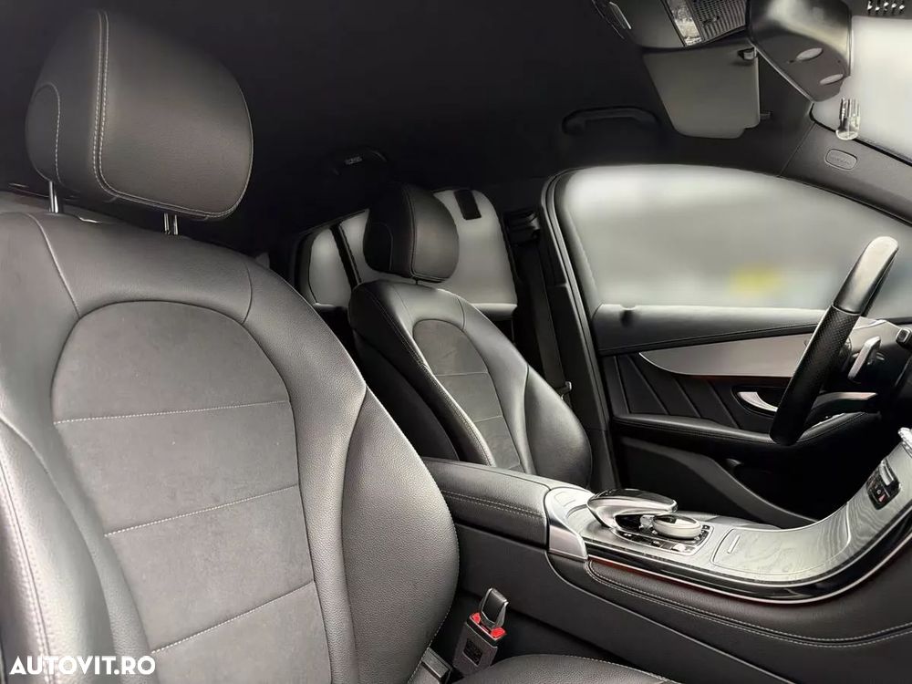 Mercedes-Benz GLC Coupe 300 4MATIC - 14