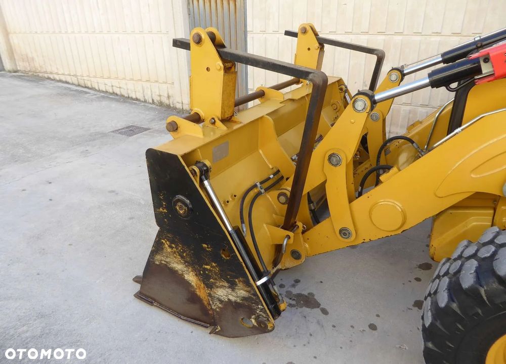 Caterpillar 432 F2 4-cylindrowy - 10