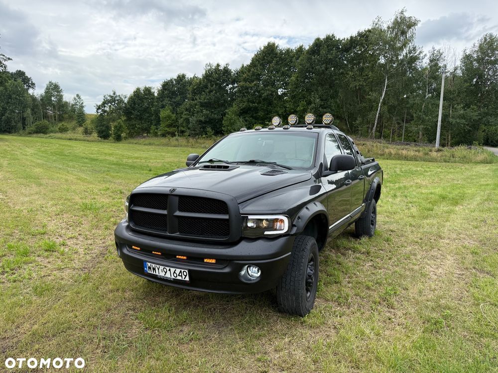 Dodge RAM - 1
