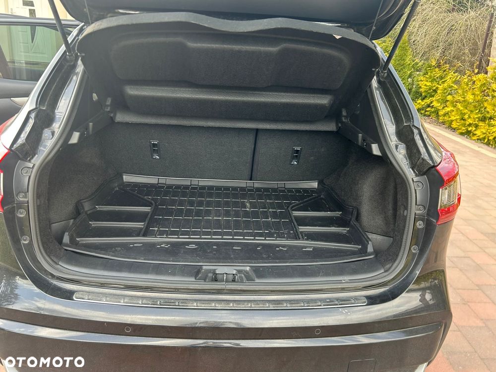 Nissan Qashqai 1.3 DIG-T Tekna - 24