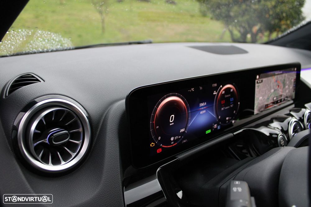 Mercedes-Benz GLA 250 e 8G-DCT AMG Line - 28