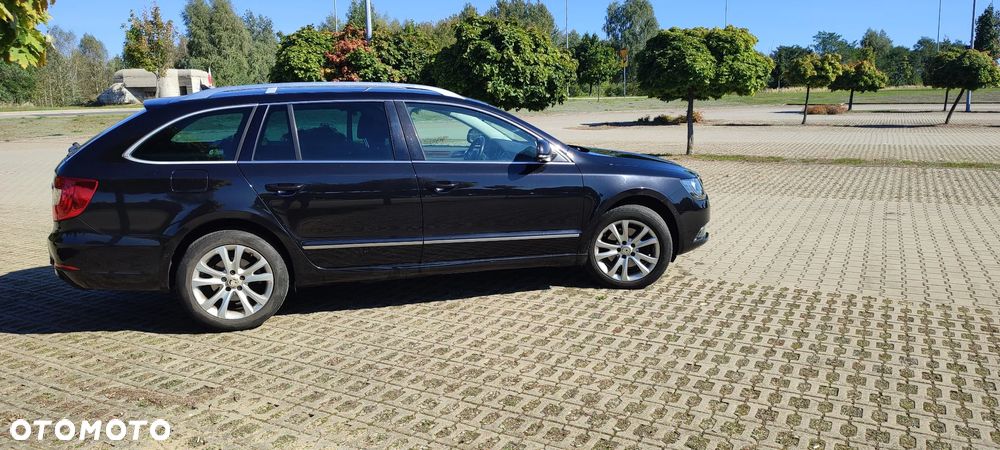 Skoda Superb 2.0 TDI 4x4 Elegance DSG - 36