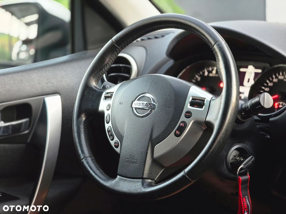 Nissan Qashqai 2.0 360 - 27