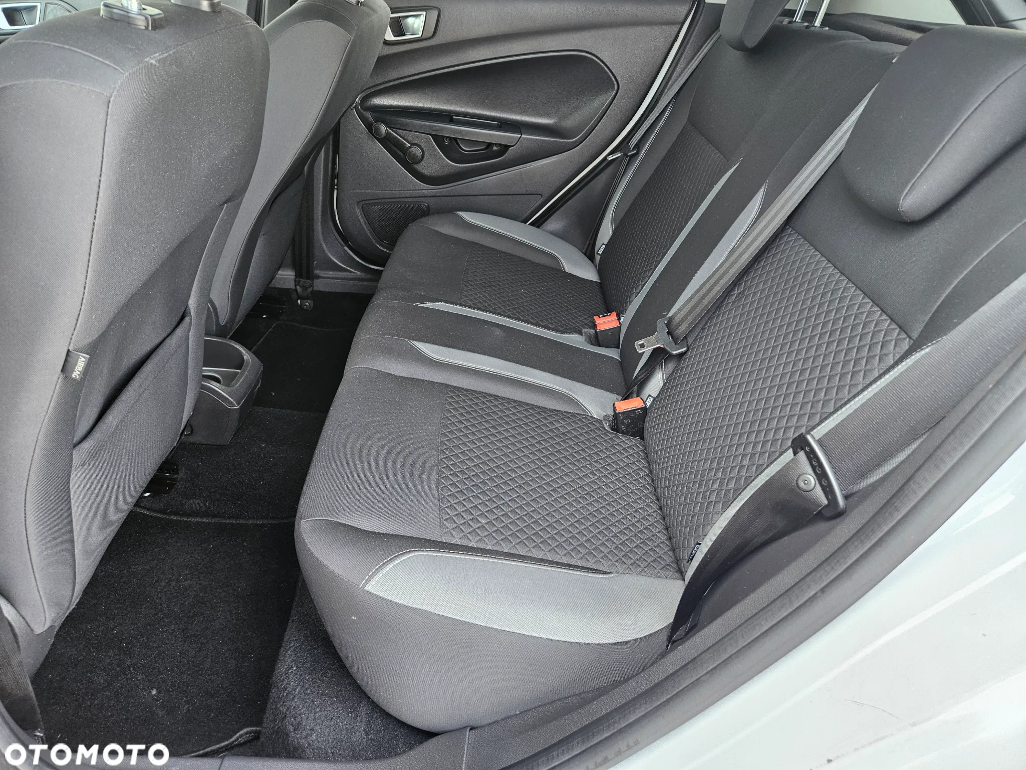 Ford Fiesta 1.25 Silver X - 21