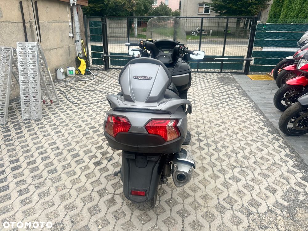Suzuki Burgman - 4