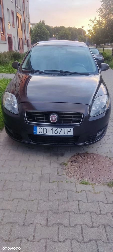 Fiat Croma 1.9 JTD Dynamic - 8