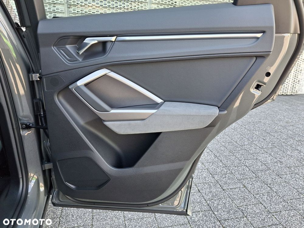 Audi Q3 Sportback - 17