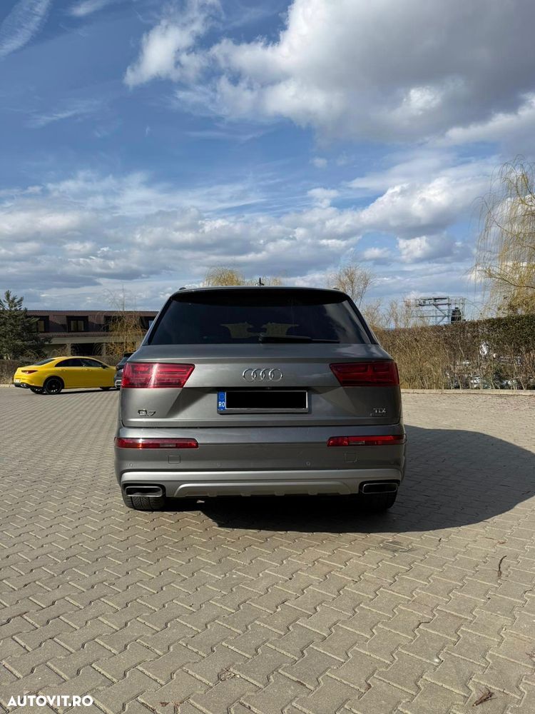 Audi Q7 - 4
