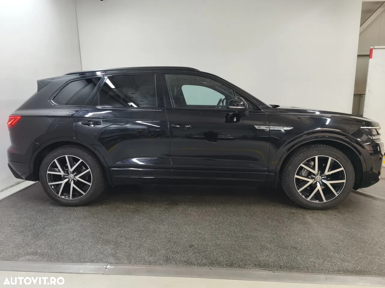 Volkswagen Touareg 3.0 V6 TDI 4Motion DPF Automatik R-Line - 7