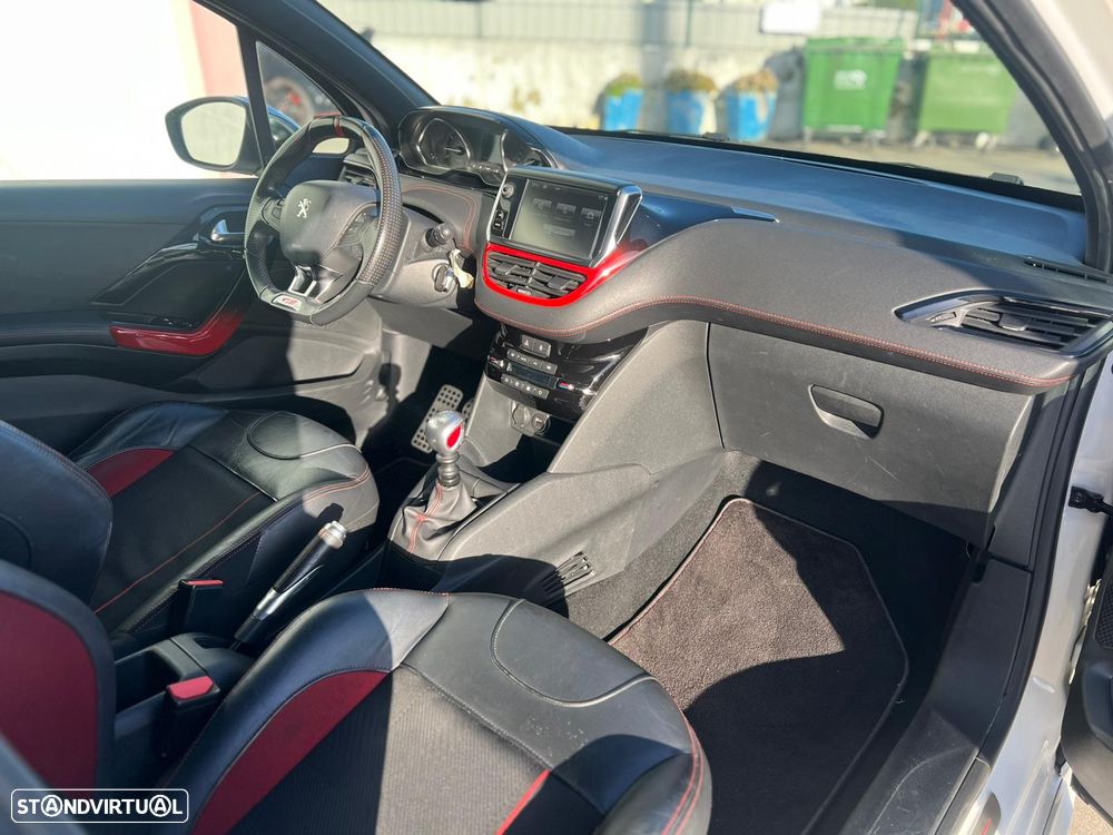 Peugeot 208 1.6 THP GTi - 15