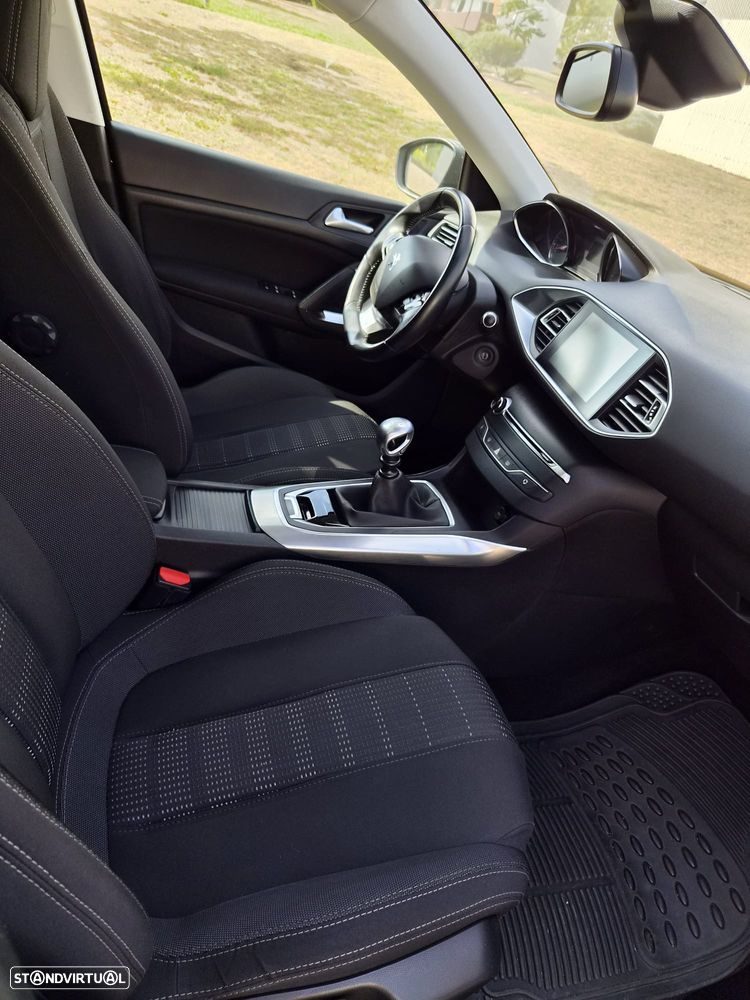 Peugeot 308 SW 1.6 BlueHDi Allure - 12