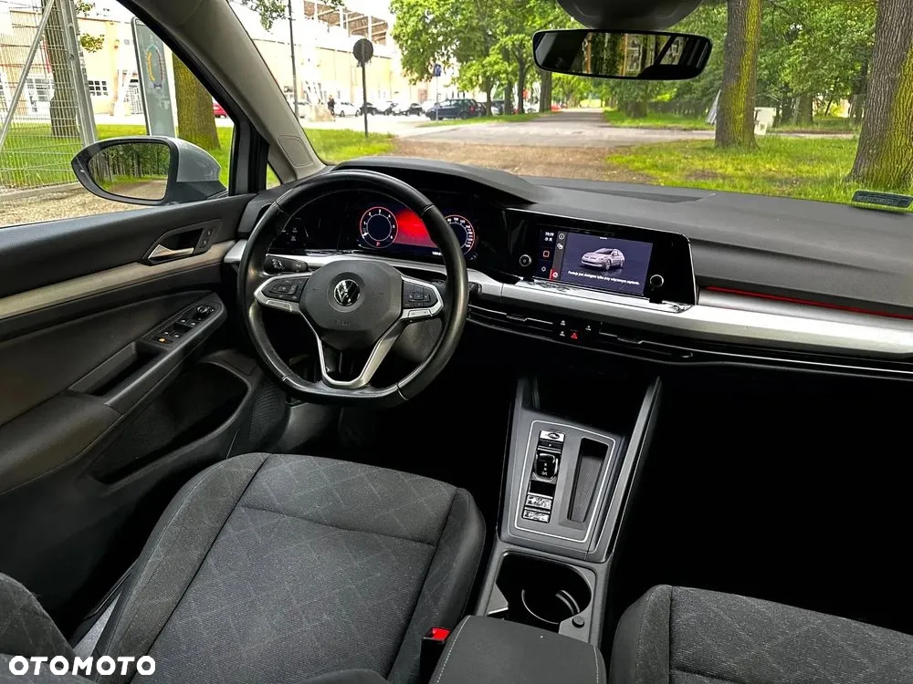 Volkswagen Golf - 11