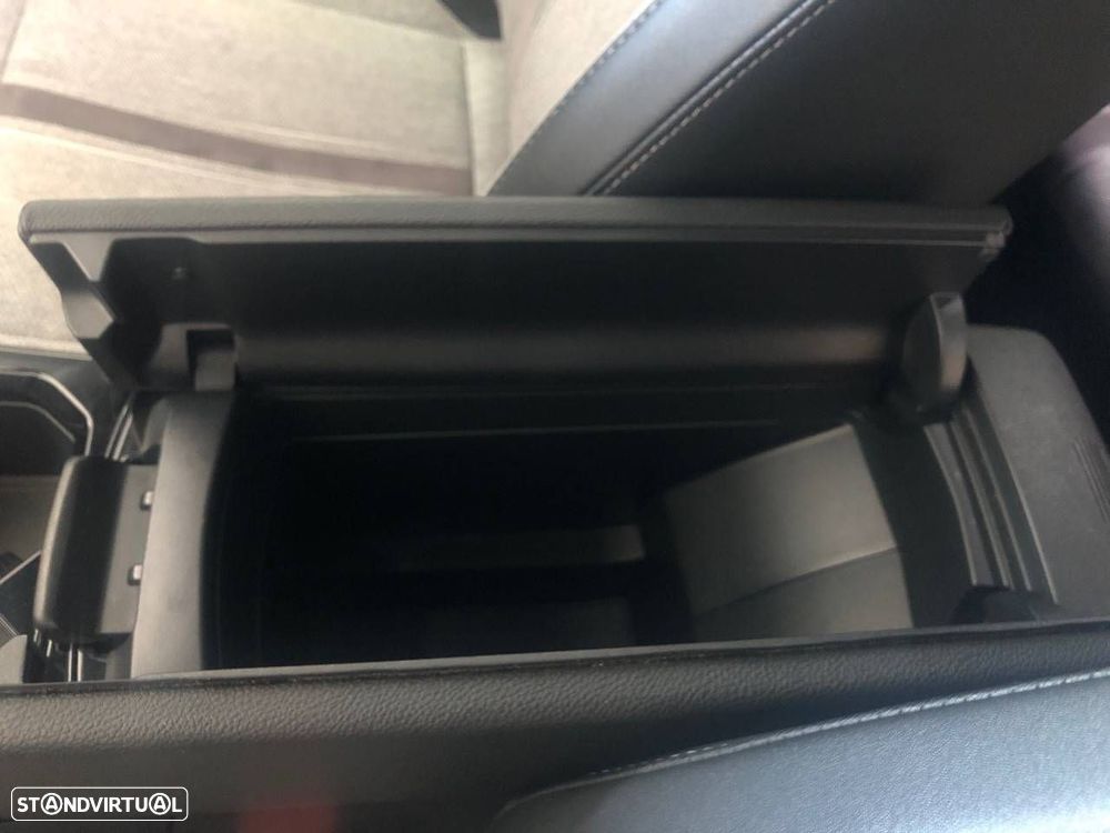 Opel Astra 1.2 T Elegance - 16