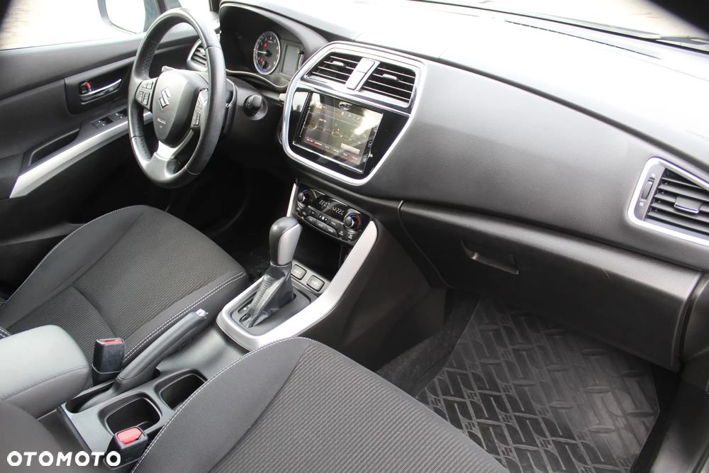 Suzuki SX4 S-Cross 1.0 T Premium - 13