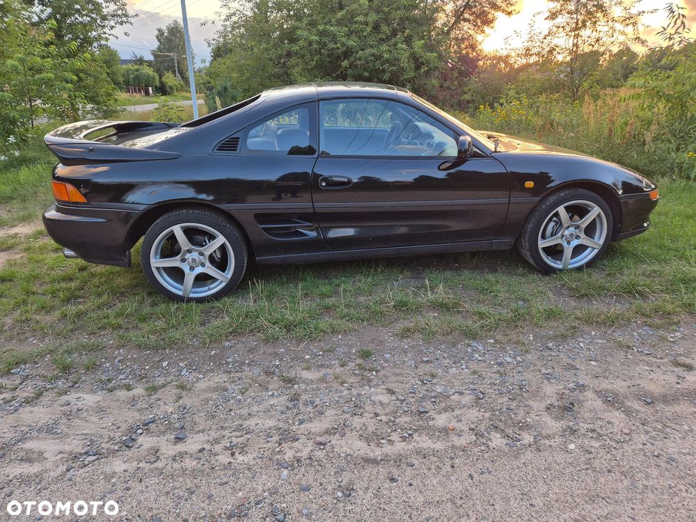 Toyota MR2 - 10