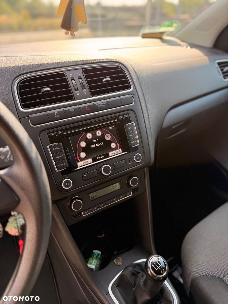 Volkswagen Polo 1.2 12V Comfortline - 19