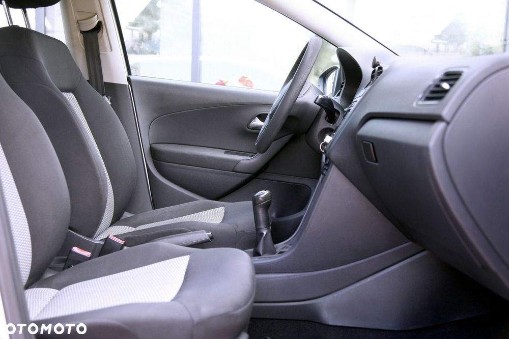 Volkswagen Polo 1.6 TDI DPF Trendline - 17