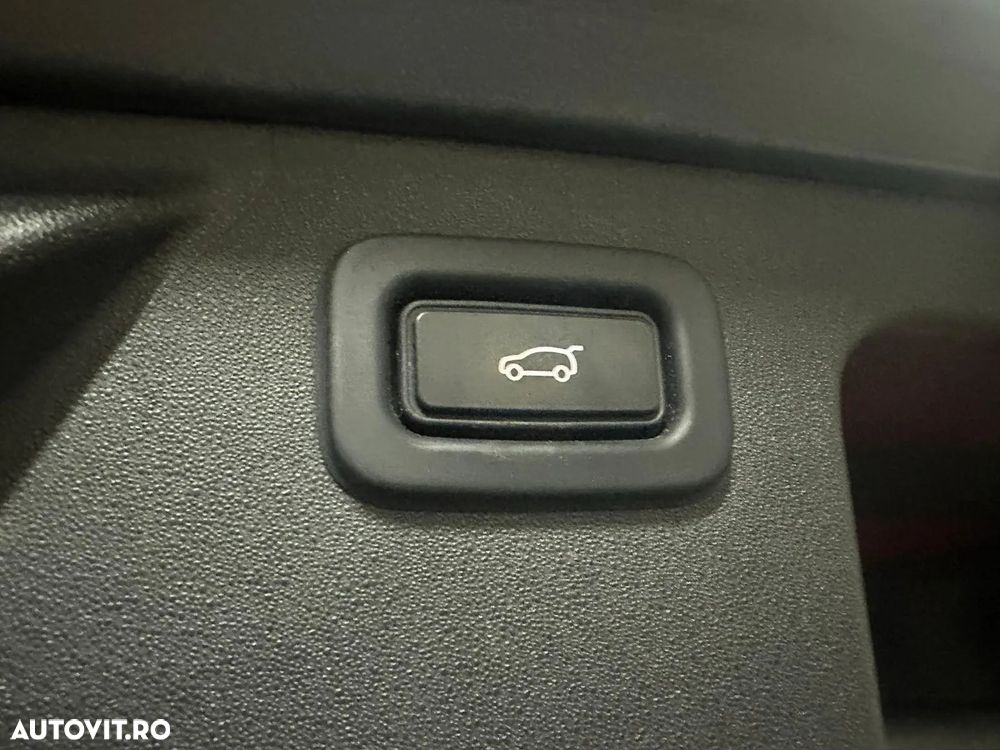 Land Rover Discovery Sport 2.0 D180 MHEV HSE - 13