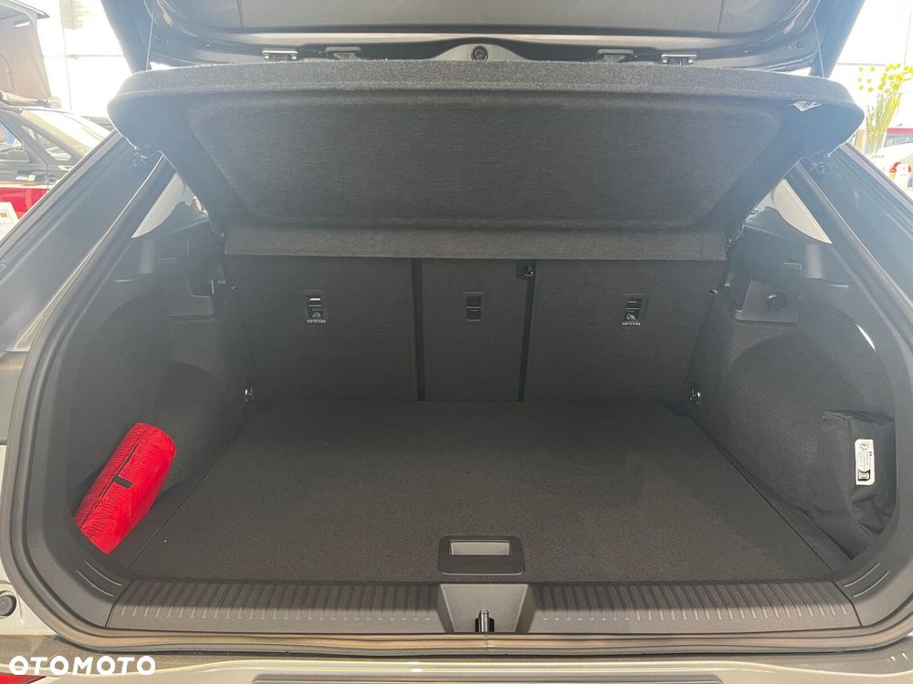 Volkswagen T-Roc - 8