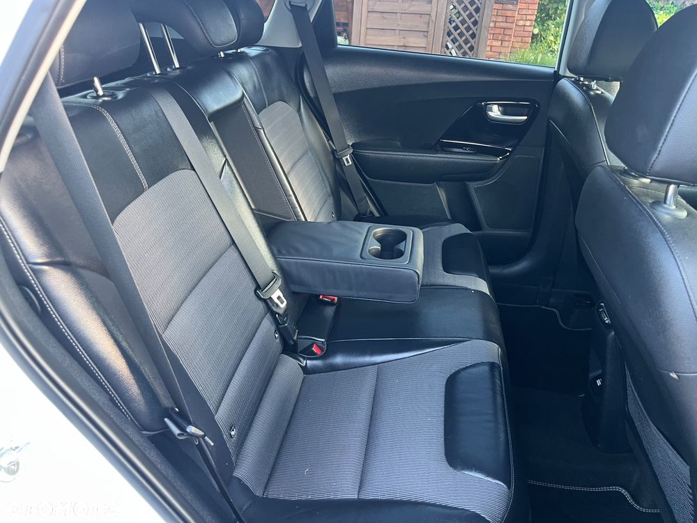 Kia Niro 1.6 GDI HEV 2WD OPF Spirit - 29
