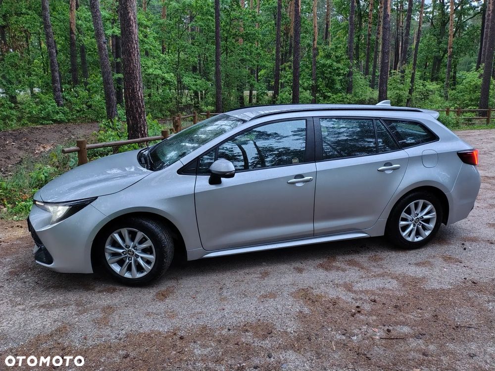 Toyota Corolla 1.8 Hybrid Comfort - 9