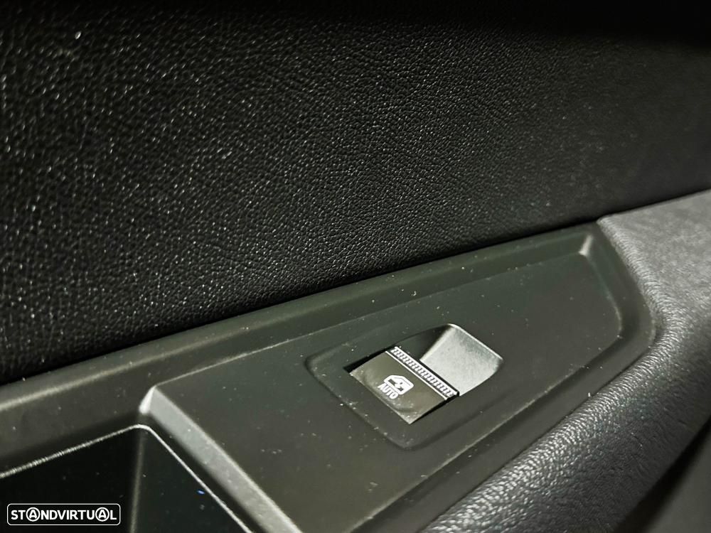 Renault Rafale 1.2 Full Hybrid E-Tech Techno - 28