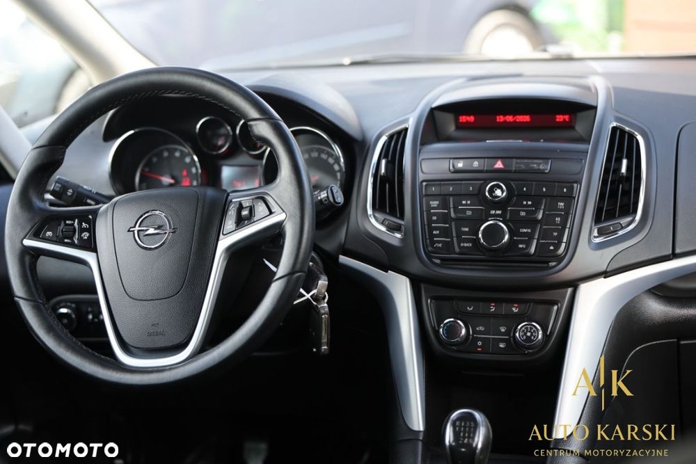 Opel Zafira - 25