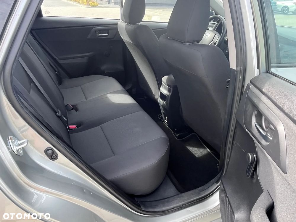 Toyota Auris 1.33 VVT-i Active - 14