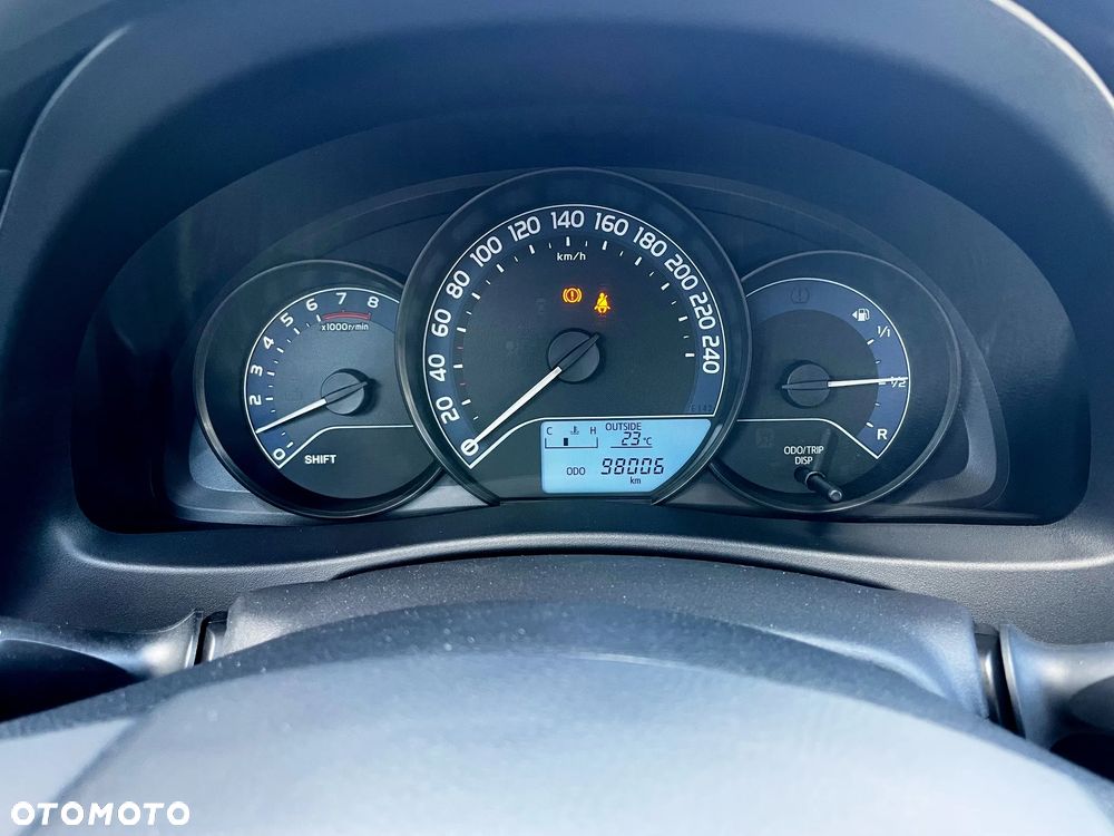 Toyota Auris 1.33 VVT-i Life - 3