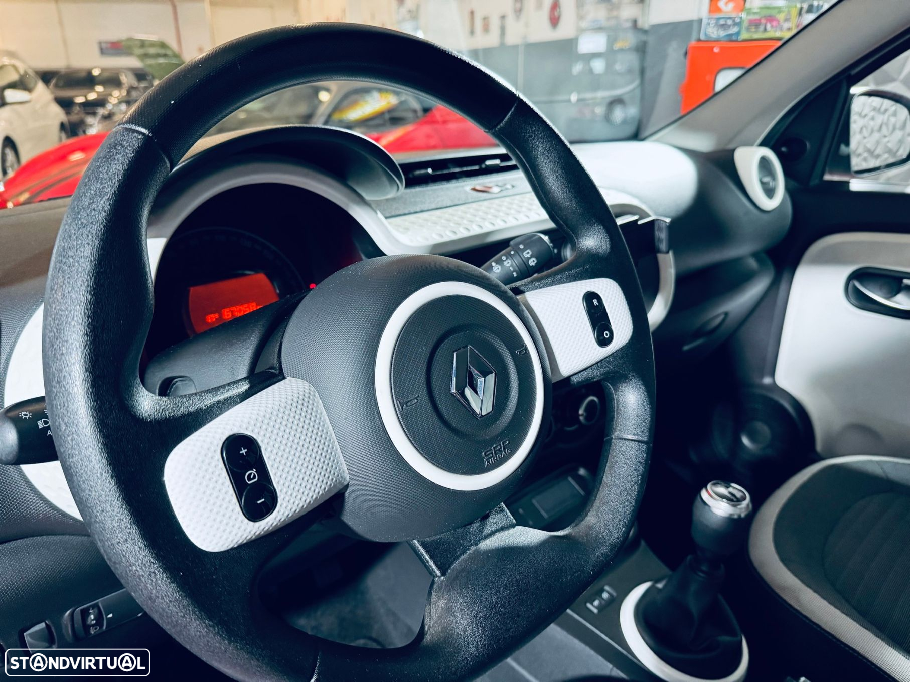 Renault Twingo SCe 75 INTENS - 21