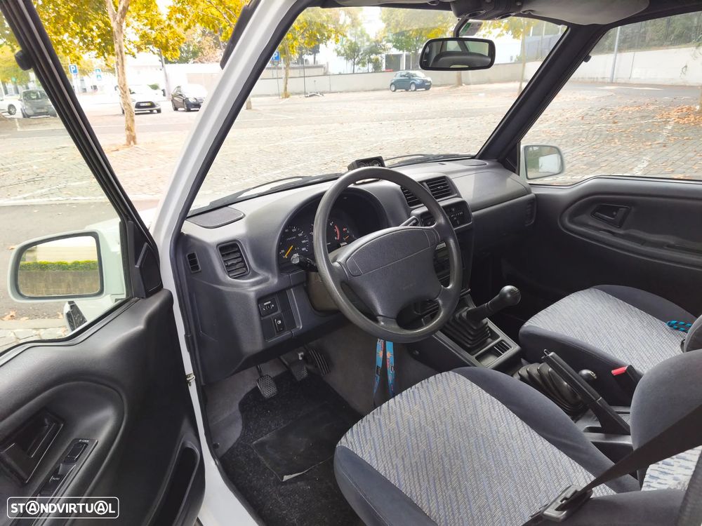 Suzuki Vitara 1.6 JLX 16V - 14