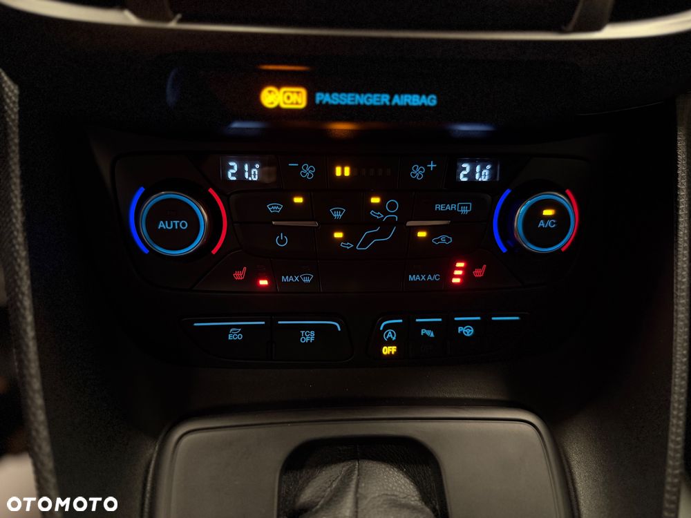 Ford Transit Connect L2 - 18