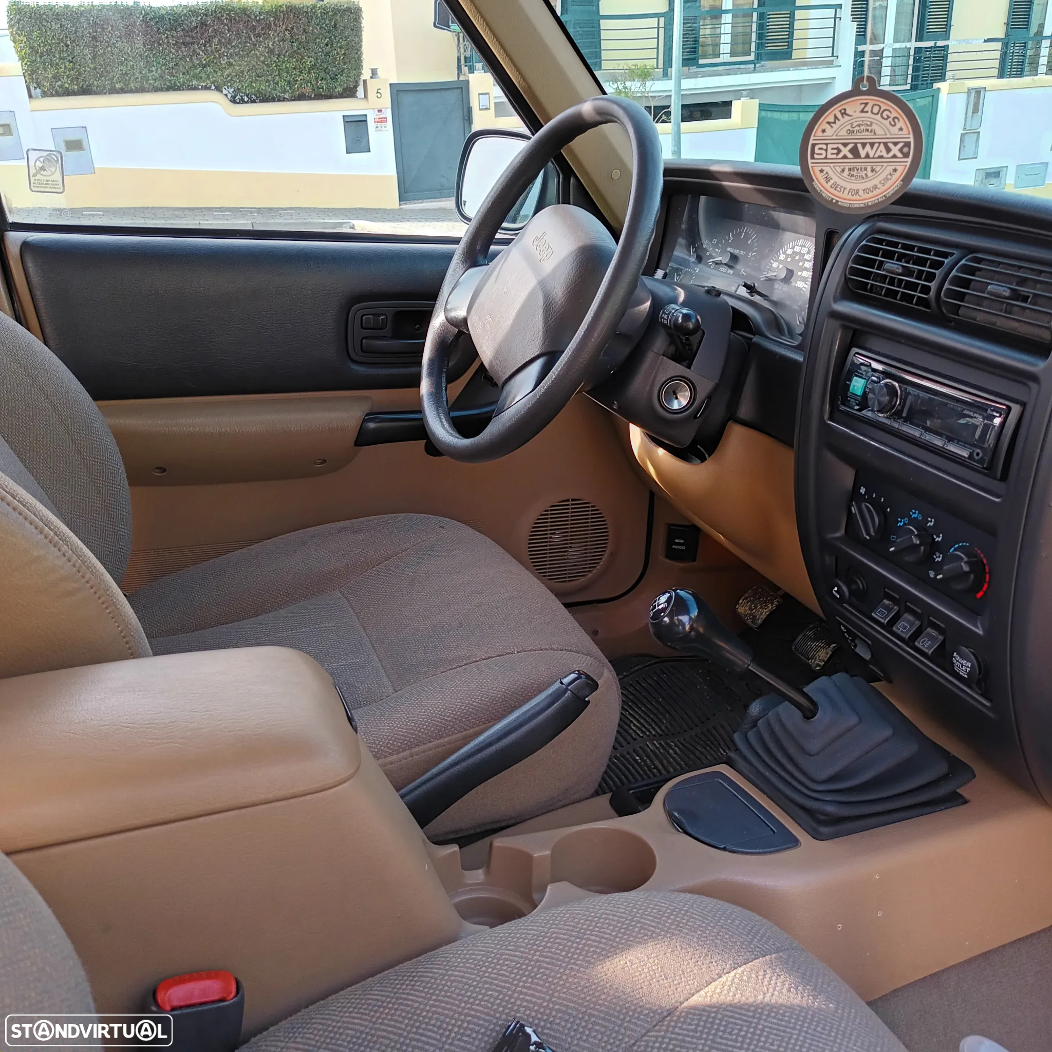 Jeep Cherokee 2.5 TD Sport - 3